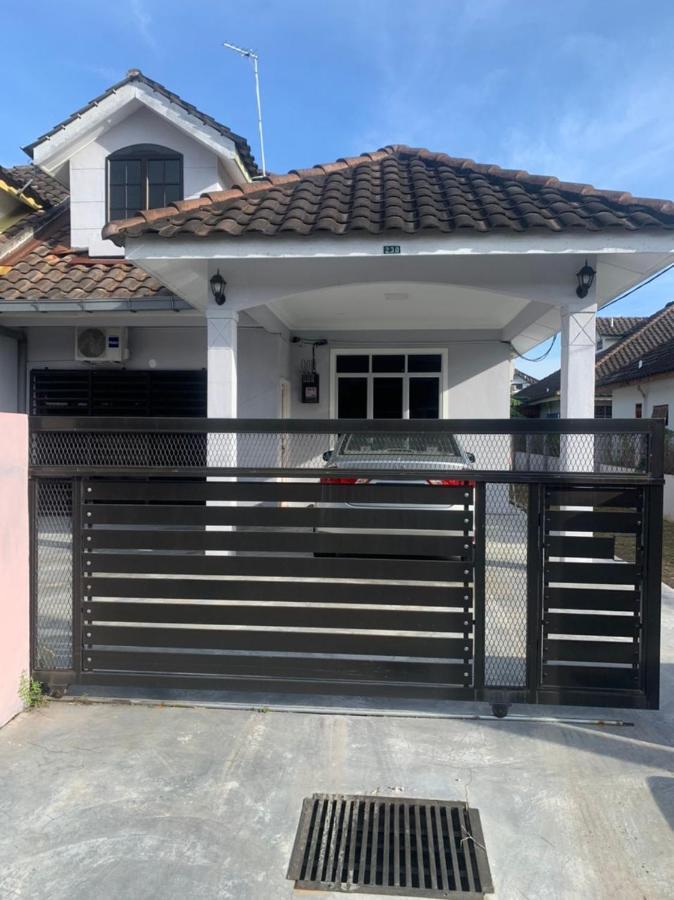 Homestay Maryam Лумут Экстерьер фото